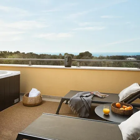 Apartman Colmo S Hidromasaznom Kadom *