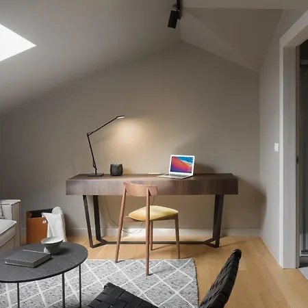 Colmo S Hidromasaznom Kadom Apartman *